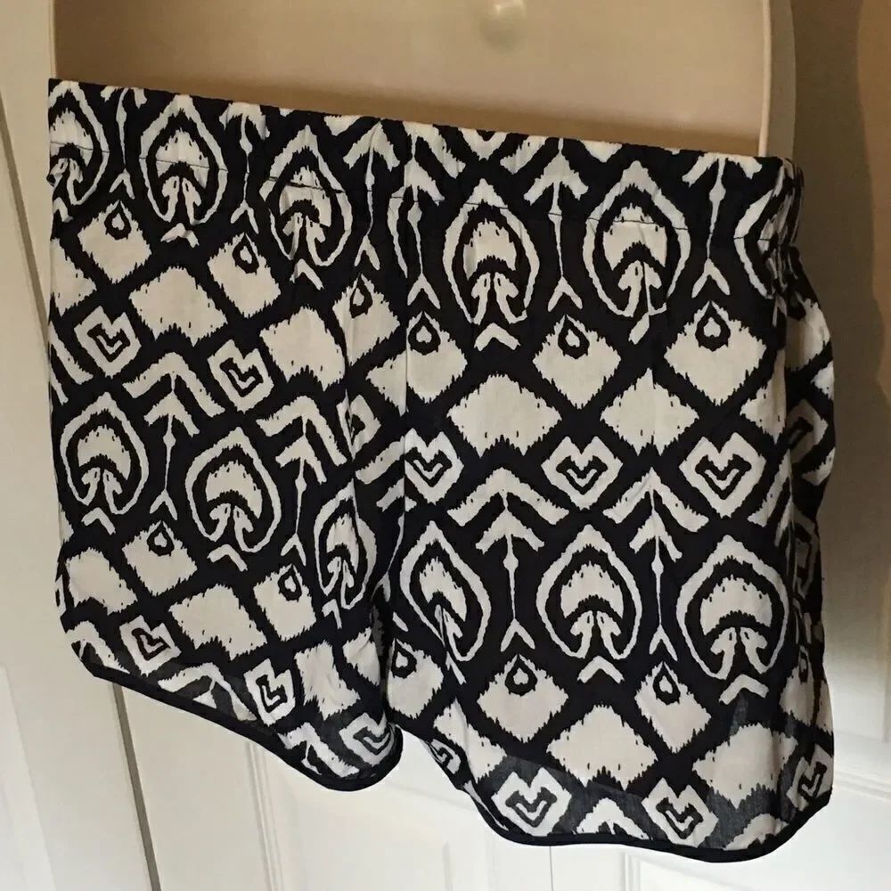 Young & Reckless Drawstring Shorts - Picture 2 of 3